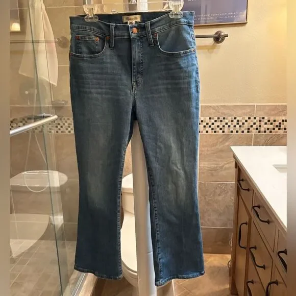 Madewell Women's cropped Jeans, 25” inseam, Size 29. Excellent condition. - Picture 1 of 3